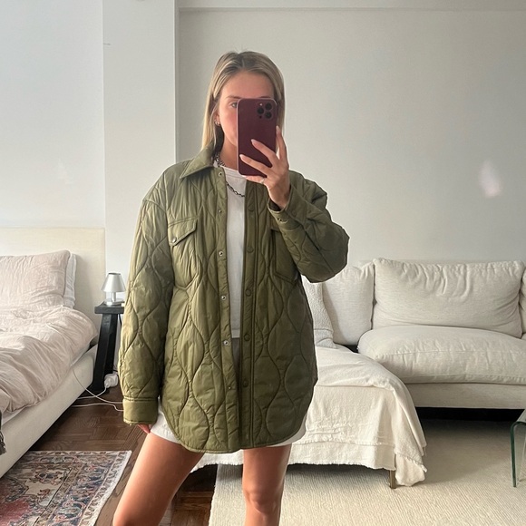 Aritzia Wilfred Free The Ganna Quilted Jacket - Picture 8 of 8